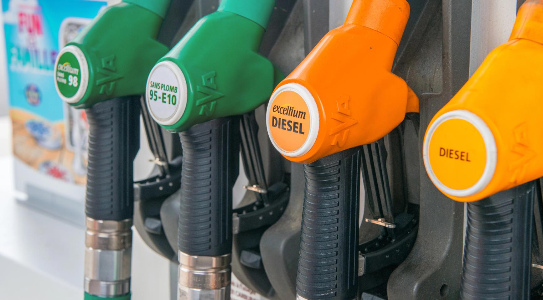 Majoritatea olandezilor susțin duminica fără mașini și limite de viteză reduse pentru a economisi carburant